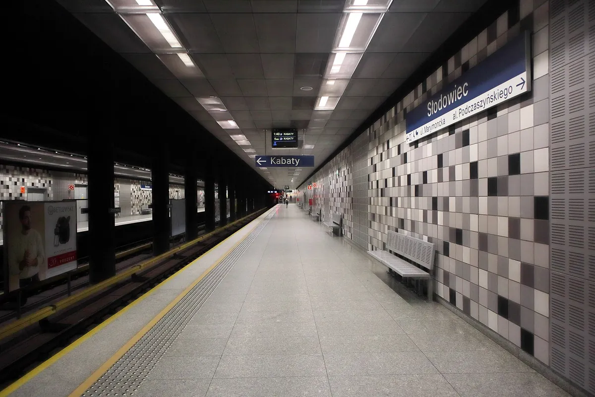 Metro M1 — 4 stacje