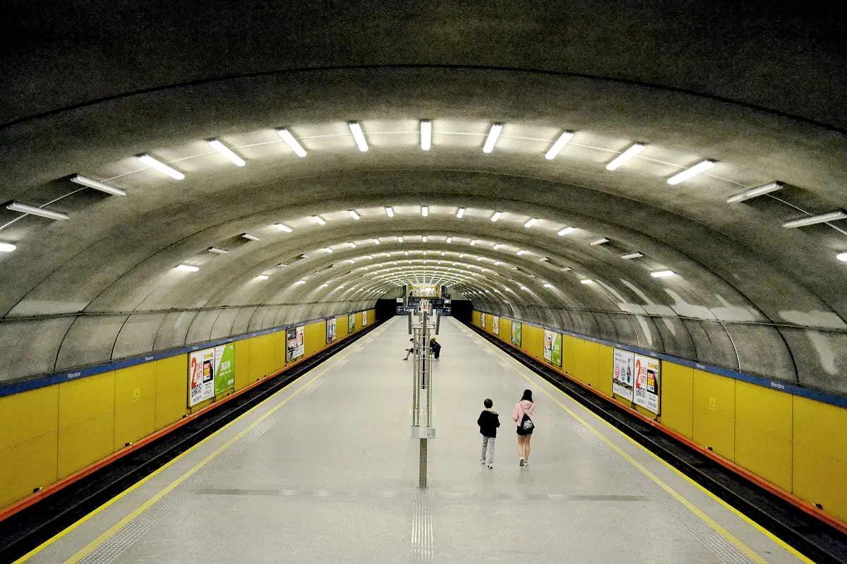 Metro M1 + tramwaje