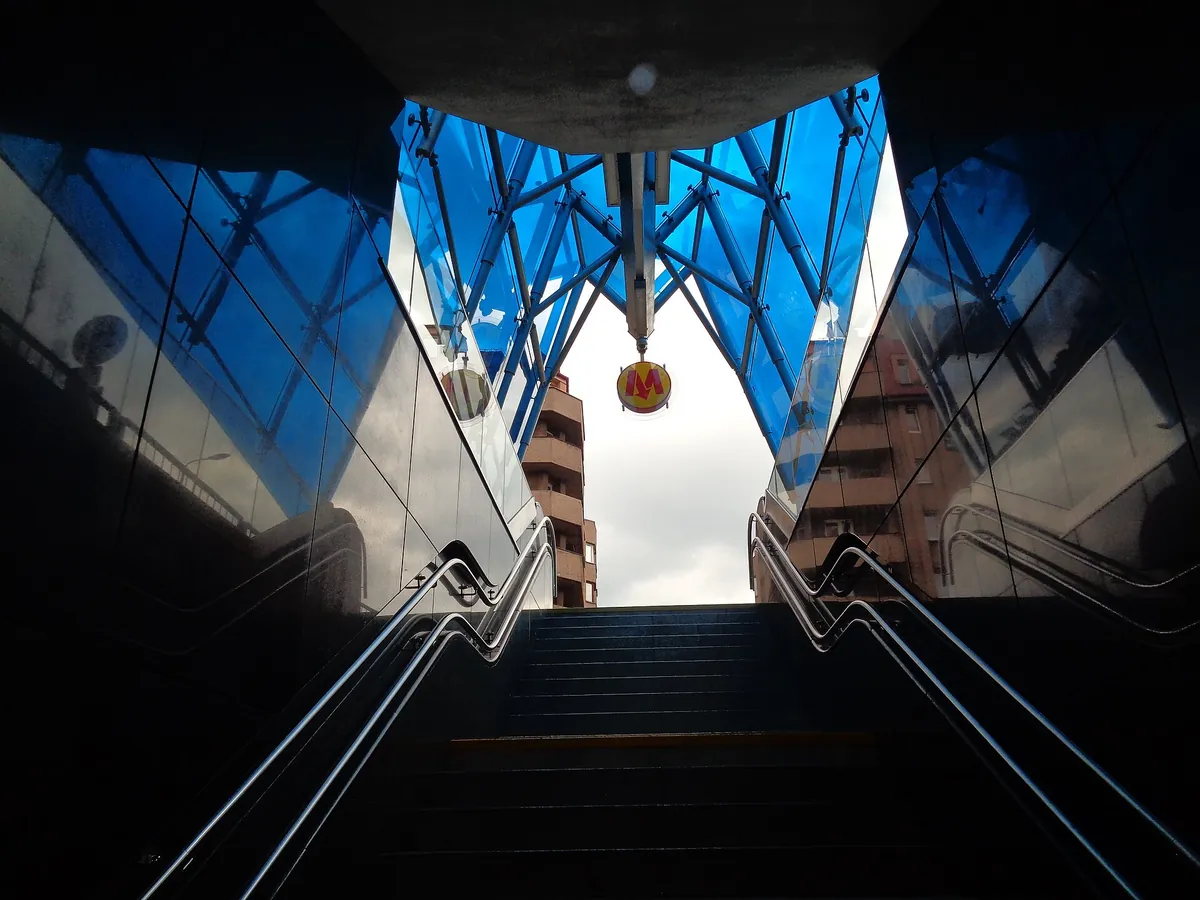Metro M2 i mosty do centrum